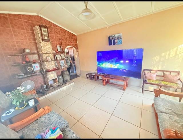 3 BEDROOM HOUSE FOR SALE IN VANDERBIJLPARK CE 2